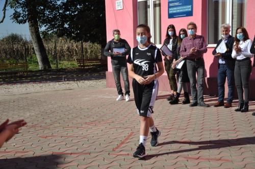 7415df35-6464-4665-99ad-e38e2a436e5e